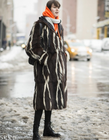皮草搭配什么鞋子好看？四款鞋子搭配任你選