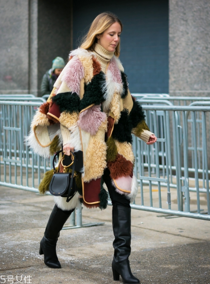 皮草搭配什么鞋子好看？四款鞋子搭配任你選