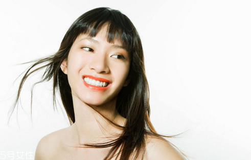 怎么用洗發(fā)水不會脫發(fā)？拯救掉發(fā)星人