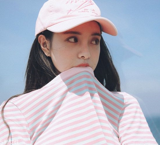 凌亂小卷中長發(fā)怎么弄好看？超美的凌亂小卷中長發(fā)