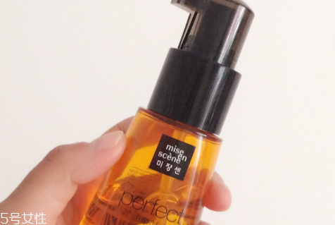 愛茉莉護(hù)發(fā)精油好還是歐萊雅好？修復(fù)受損發(fā)質(zhì)