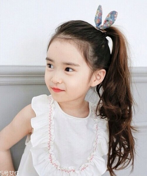 小女孩扎什么頭發(fā)好看？小公主發(fā)型大全