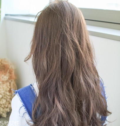 顯白的棕色系發(fā)色有哪些？棕色系發(fā)色大盤點