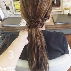 女生冬天長發(fā)怎么編好看？長發(fā)妹紙才懂得的痛