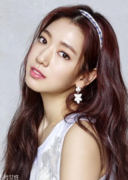 顯白的棕色系發(fā)色有哪些？棕色系發(fā)色大盤點