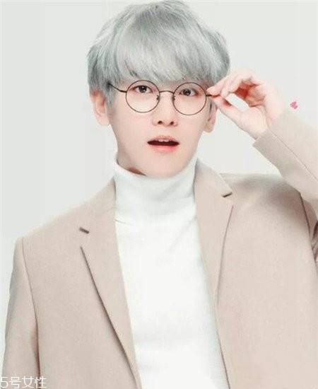 2022最流行發(fā)型顏色男生？男生潮流發(fā)型