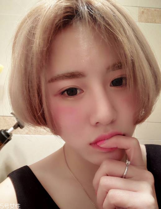 韓式空氣劉海配什么發(fā)型？不失個(gè)性魅力