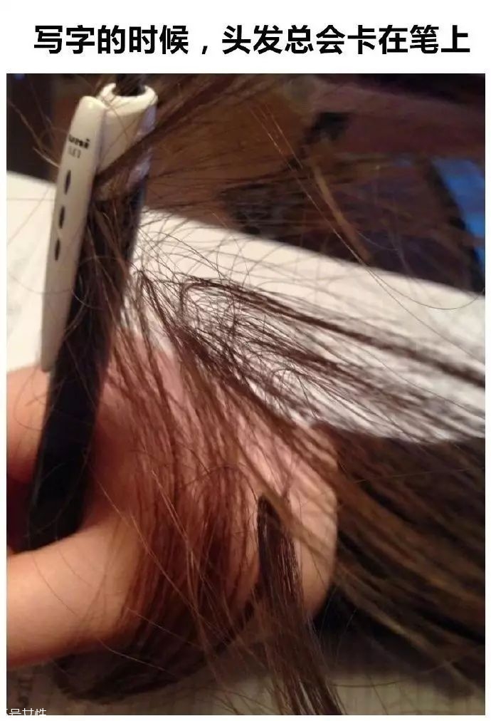 女生冬天長發(fā)怎么編好看？長發(fā)妹紙才懂得的痛