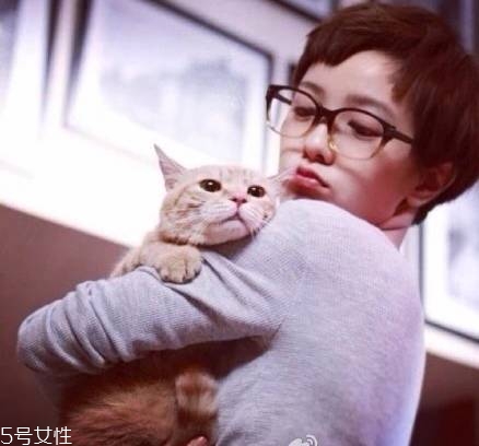 韓式空氣劉海配什么發(fā)型？不失個(gè)性魅力