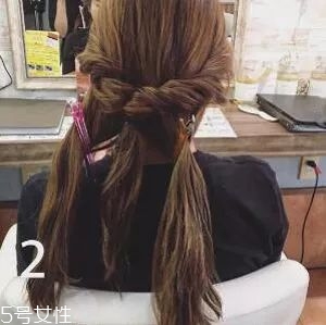 女生冬天長發(fā)怎么編好看？長發(fā)妹紙才懂得的痛