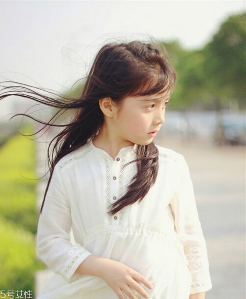 小女孩扎什么頭發(fā)好看？小公主發(fā)型大全