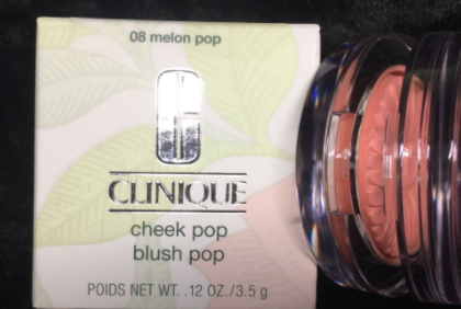 腮紅和散粉使用順序 腮紅散粉你知道先用哪個(gè)嗎？