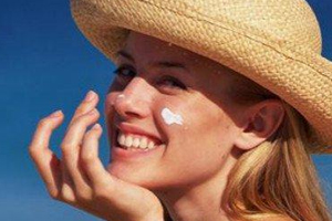 海邊防曬用多少倍的好？倍數(shù)越高越好