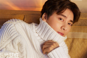 男生頭發(fā)稀疏適合什么發(fā)型？圓形劉海很好看