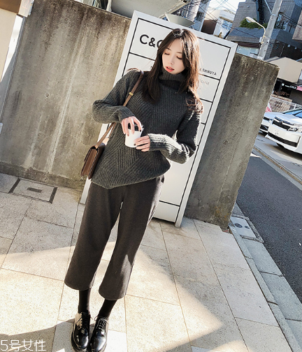 毛衣上面有血怎么處理？