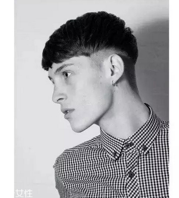 男生頭發(fā)稀疏適合什么發(fā)型？圓形劉海很好看