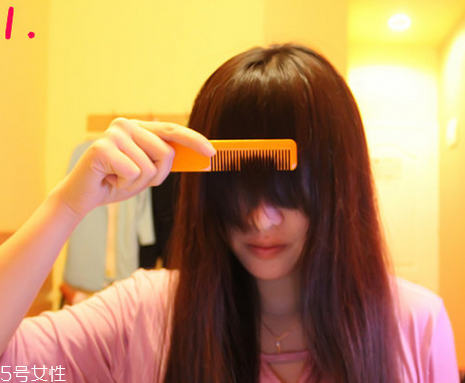 空氣劉海往上翹怎么辦？好前衛(wèi)的空氣劉海