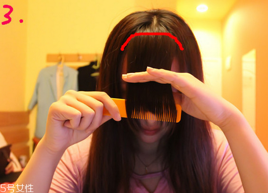 空氣劉海往上翹怎么辦？好前衛(wèi)的空氣劉海