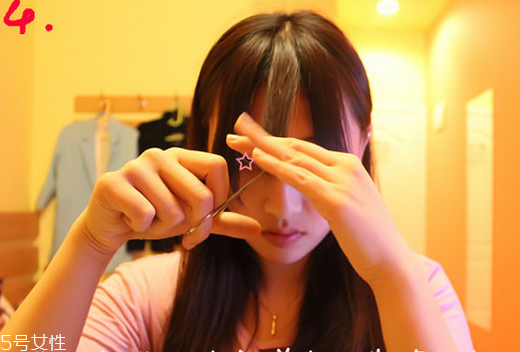 空氣劉海往上翹怎么辦？好前衛(wèi)的空氣劉海