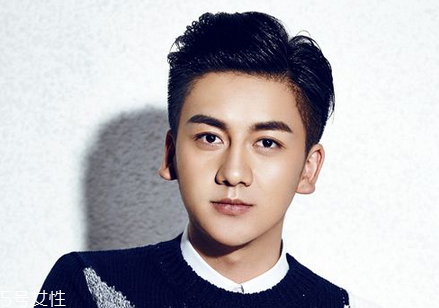 男生頭發(fā)稀疏適合什么發(fā)型？圓形劉海很好看