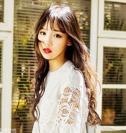 空氣劉海往上翹怎么辦？好前衛(wèi)的空氣劉海