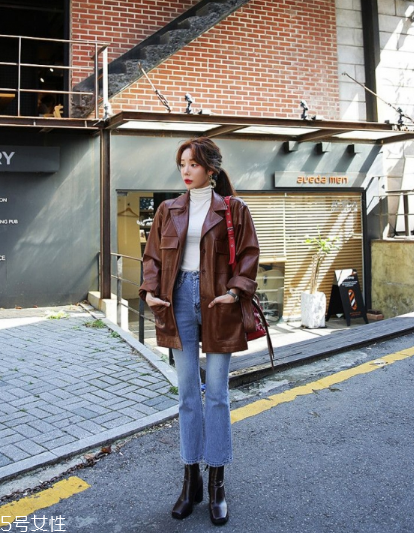 棕色皮衣怎么搭配？玩轉(zhuǎn)復(fù)古潮流風(fēng)