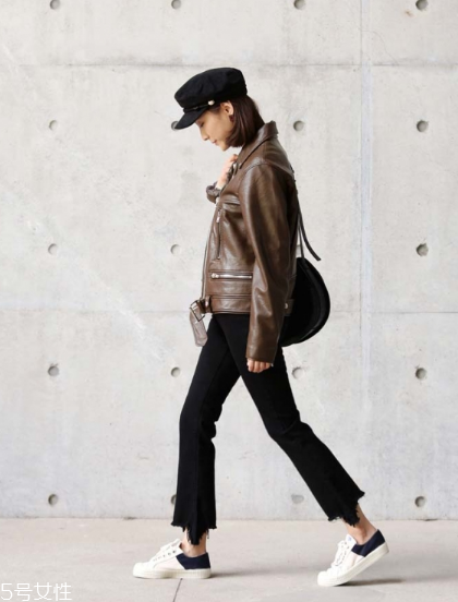 棕色皮衣怎么搭配？玩轉(zhuǎn)復(fù)古潮流風(fēng)