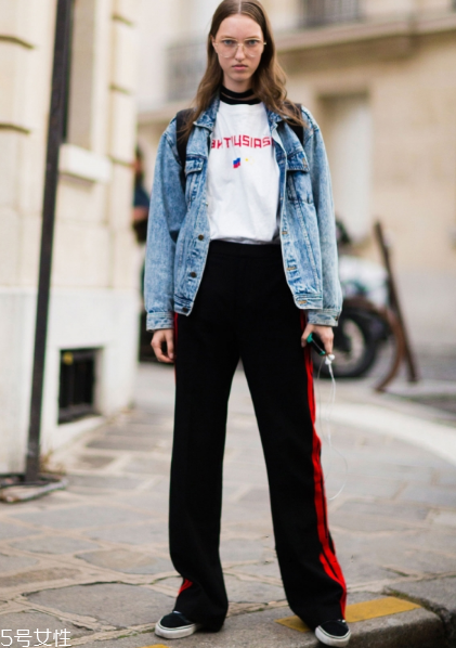 校服褲搭配什么鞋子？不同鞋子不同風格