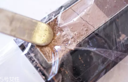 彩妝盤都有什么？小巧輕便型彩妝盤適合日常