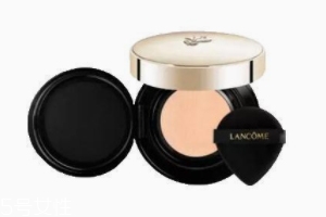 冬天適合用氣墊還是粉底液？冬天底妝和氣墊更配哦