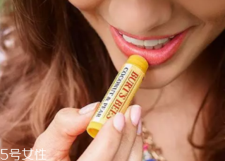 怎樣區(qū)分劣質(zhì)口紅？沒(méi)有備案千萬(wàn)不要用