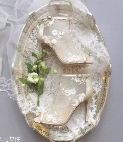 bella belle鞋子怎么樣？實(shí)現(xiàn)公主夢(mèng)的童話婚鞋