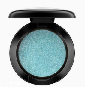 眼妝需要哪些東西？讓眼妝煜煜生輝的單品