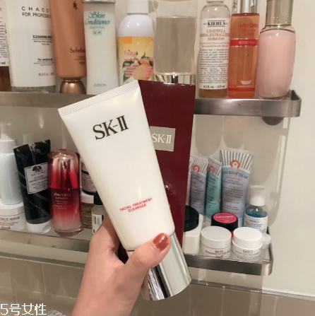 sk2洗面奶和cpb洗面奶哪個好用？無限回購的洗面奶