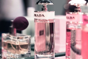 普拉達香水適合什么年齡？輕熟女人香