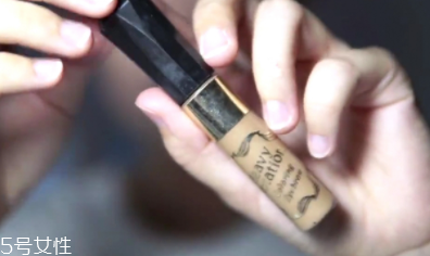 微醺桃花妝怎么化妝？簡(jiǎn)單步驟滿足爆棚少女心