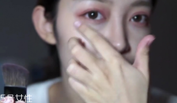 微醺桃花妝怎么化妝？簡(jiǎn)單步驟滿足爆棚少女心