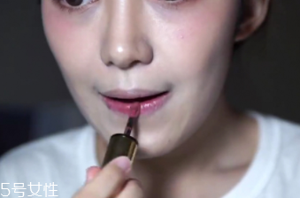 微醺桃花妝怎么化妝？簡(jiǎn)單步驟滿足爆棚少女心