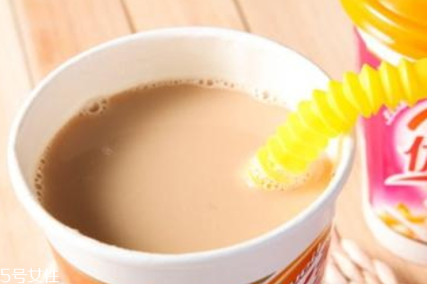 奶茶可以放冰箱嗎 建議即買即飲 奶茶可以放冰箱嗎 建議即買即飲