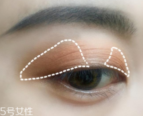 畫(huà)眼影四色原則 眼妝百搭不踩雷