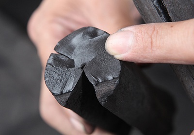 燒烤的木炭怎樣引燃 不敗的生火3步驟 燒烤的木炭怎樣引燃 不敗的生火3步驟