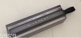 紀(jì)梵希禁忌之吻14號適合黃皮嗎？黃皮慎購