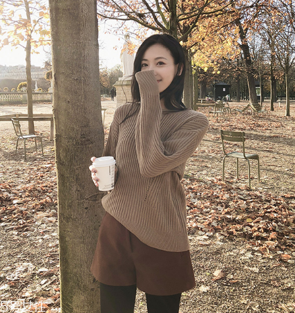 針織衫和羊絨衫哪個(gè)好？羊絨衫更加保暖