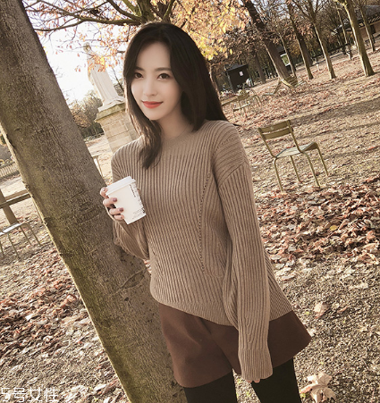 針織衫和羊絨衫哪個(gè)好？羊絨衫更加保暖