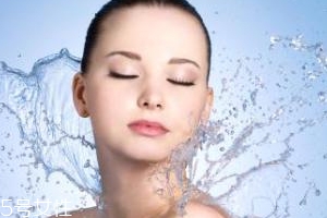 冬季臉部干燥如何補(bǔ)水？超便宜國貨補(bǔ)水神器