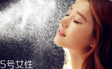 保濕爽膚水什么時候用？早中晚都必須用