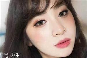 黃皮適合什么顏色的口紅？口紅界的常青樹