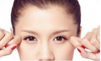 眼睛小怎么變大？畫一個(gè)臥蠶立即變大