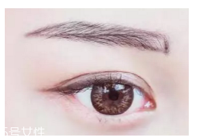 眼睛小怎么變大？畫一個(gè)臥蠶立即變大