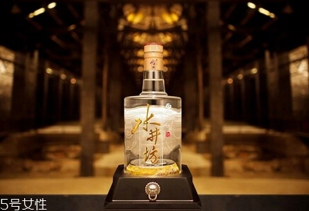 水井坊和五糧液哪個好？要看檔次和味道